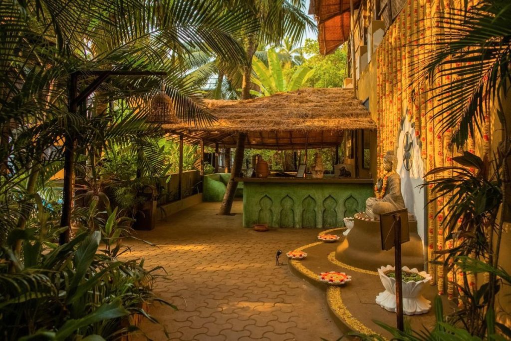 devarya outdoor yin yoga teacher training